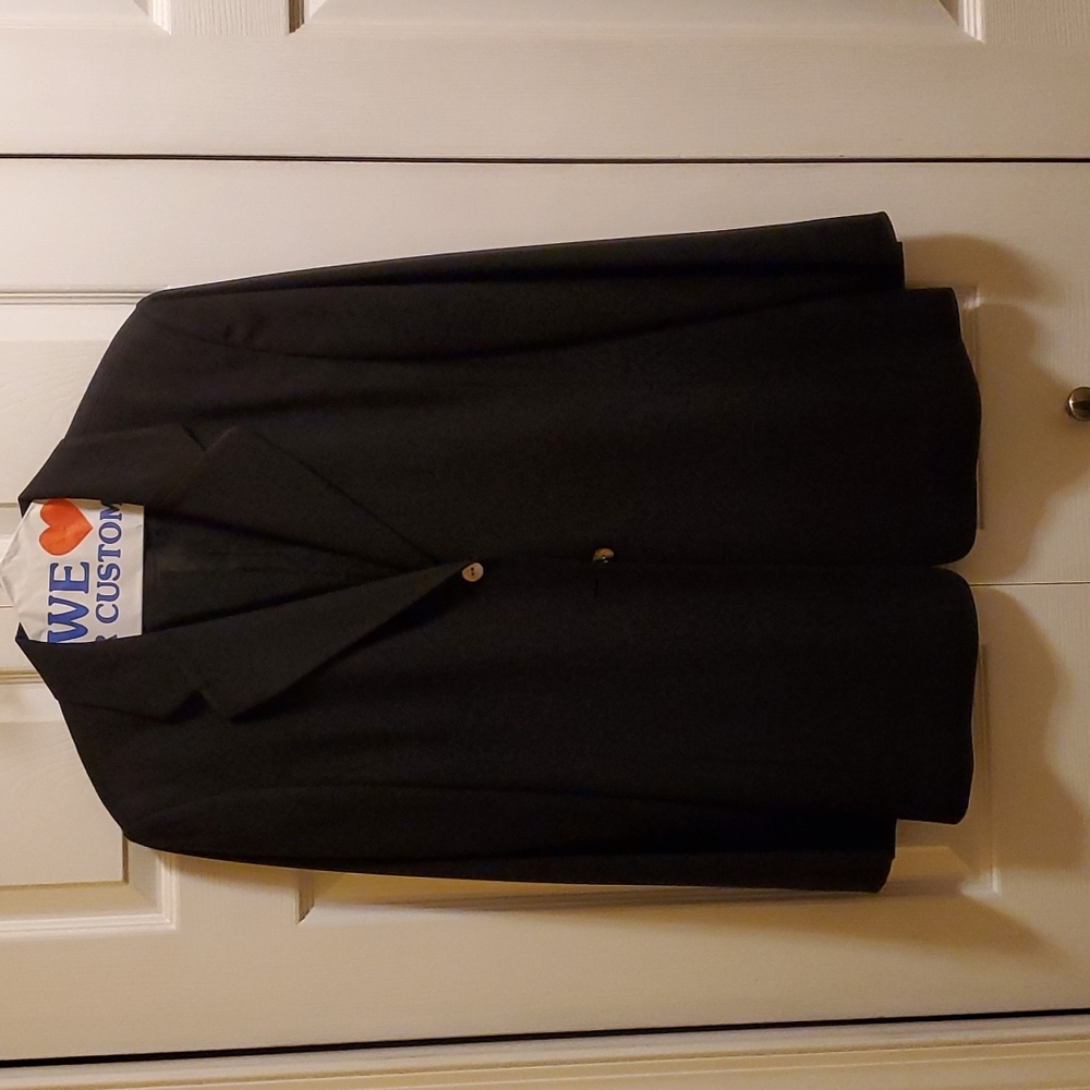 Valerie Stevens 100% Silk Blazer